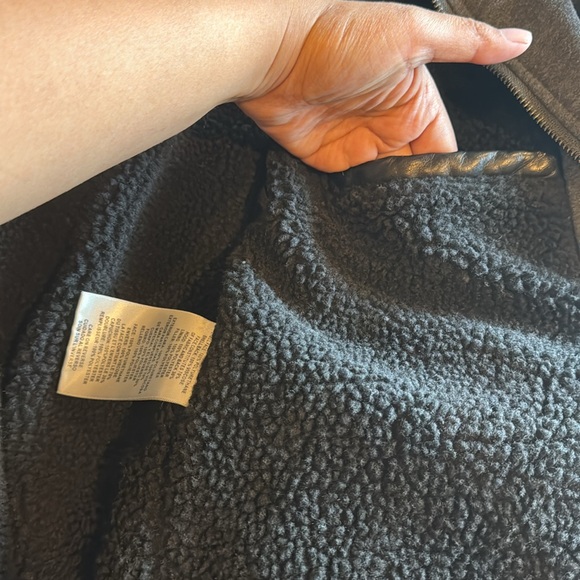 LEVIS CLASSIC HOODED SHERPA TRUCKER JACKET - Picture 4 of 4